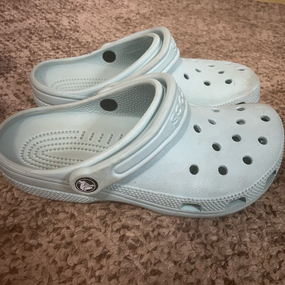 Size 6 lightly used blue crocs